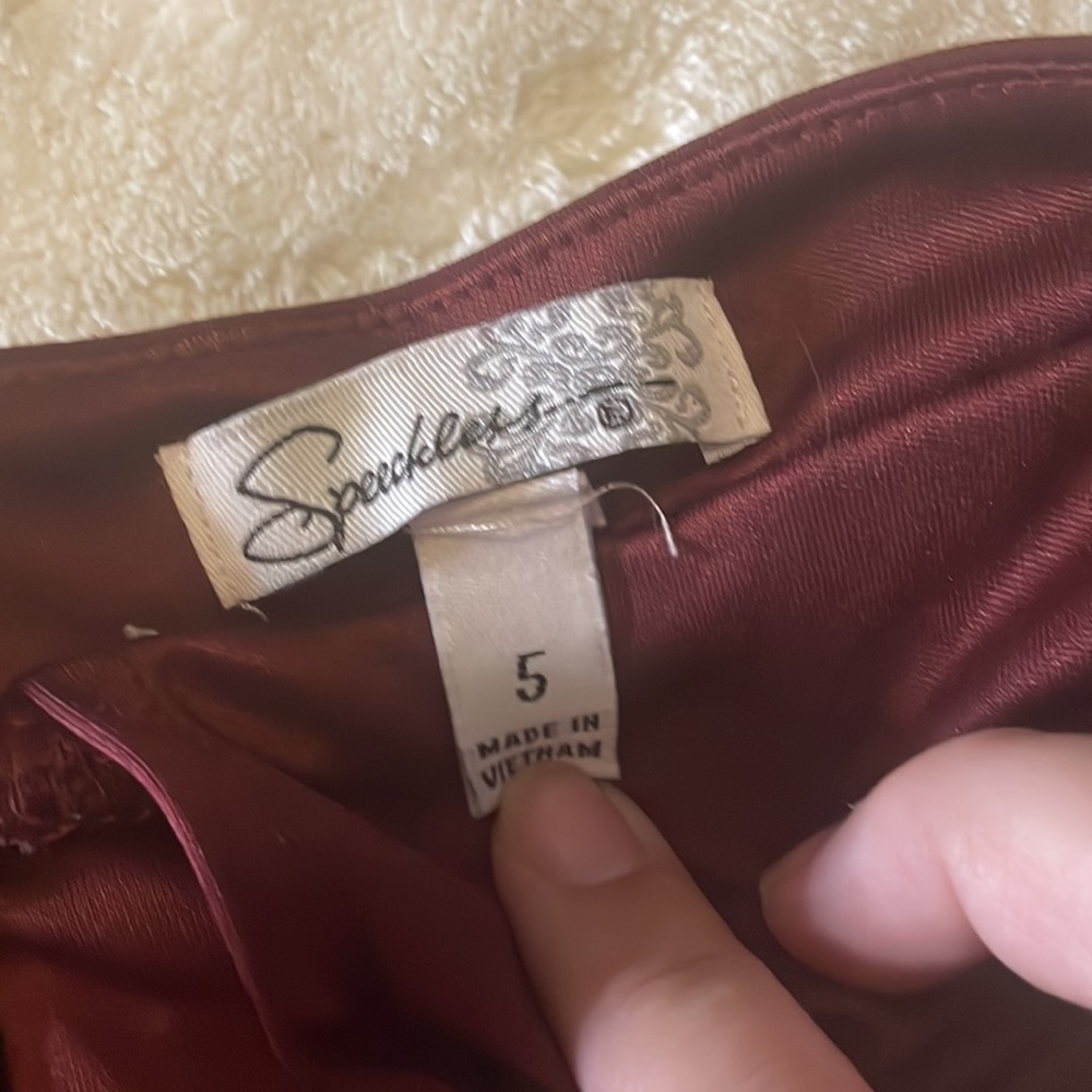 Speechless Burgundy Skirt size 5 - Picture 3 of 10